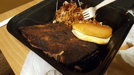 Smokin D's Pit Stop Bar-B-Que